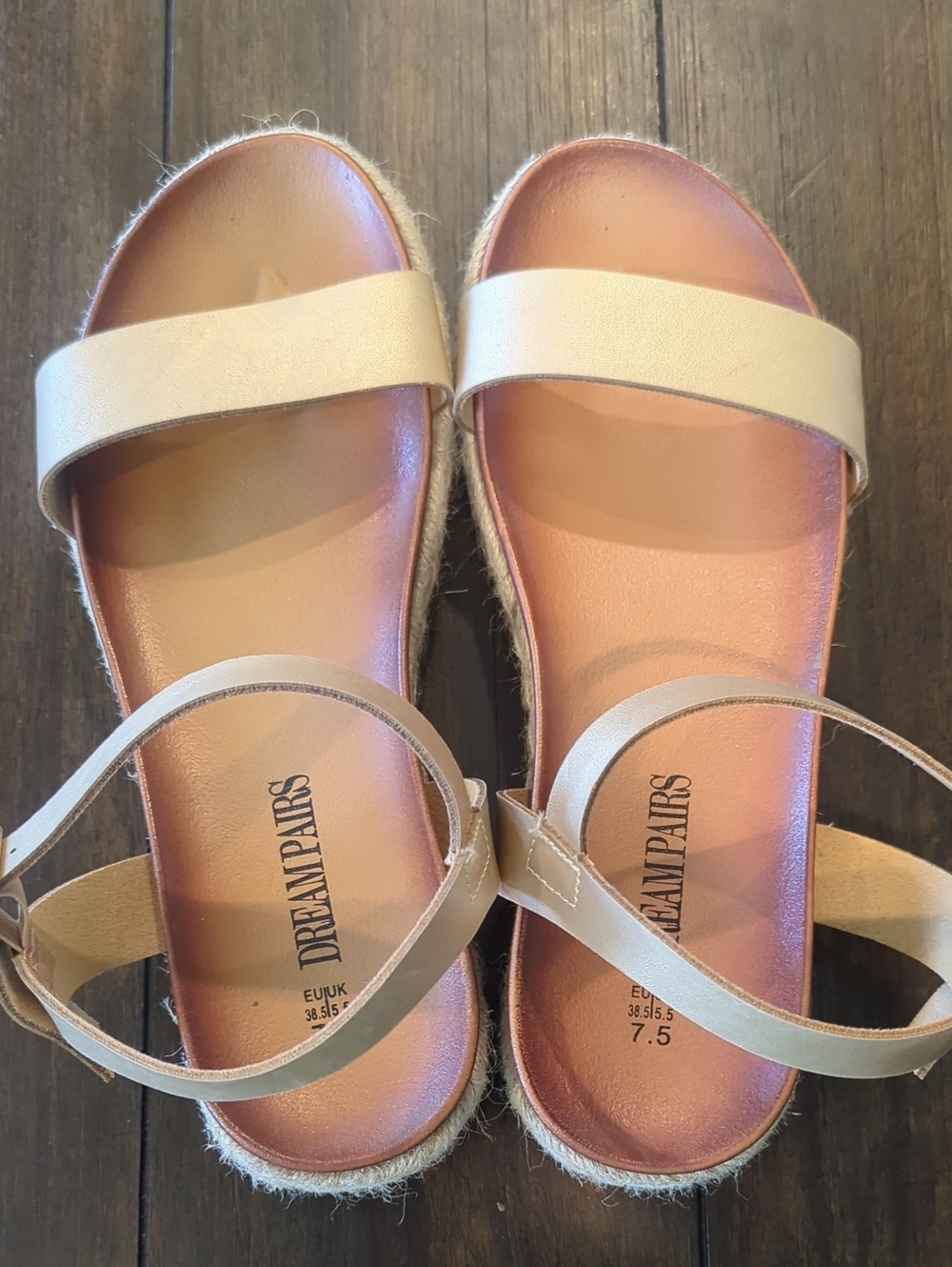 Dream Pairs Women's Gold Strap Sandals size 7.5